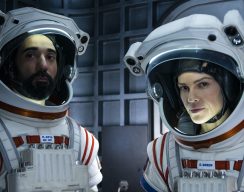 Netflix закрыл научно-фантастическую драму «Вдали» после первого сезона