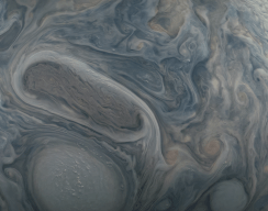 Фото: Юпитер с высоты 4200 километров