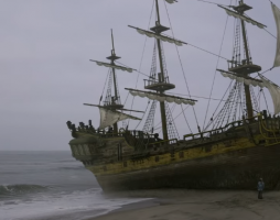 «Пиратство — не для всех»: полноценный трейлер комедии «Наш флаг означает смерть»