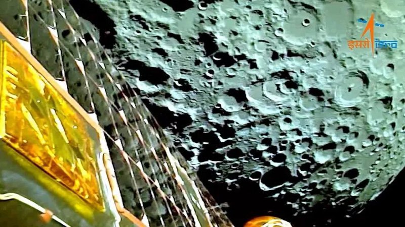 Индийский модуль «Чандраян-3» успешно приземлился на Луну