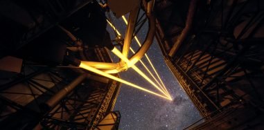 Вглядываясь в небо: достижения и будущее наземных оптических телескопов 8